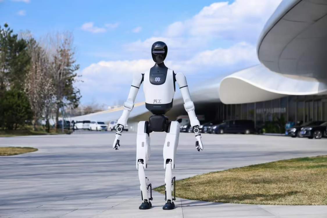 333cbf5ej00sv1t8w00n8d000v900kup 天工机器人:人形机器人即将实现小批量量产,未来售价可与入门轿车相当
