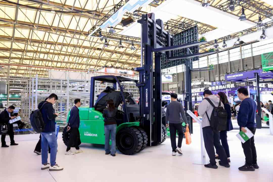 杭叉发布人形机器人，竟然要彻底颠覆传统物流搬运模式(图9)