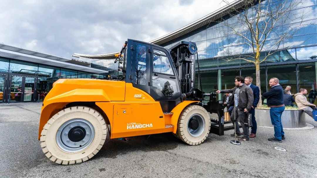 中国智造惊艳德国物流展，三款黑科技竟让全球同行坐不住了(图9)