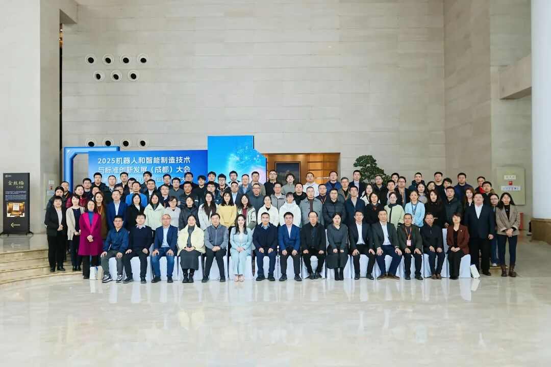 叉车巨头跨界人形机器人，竟为争夺行业标准话语权(图3)