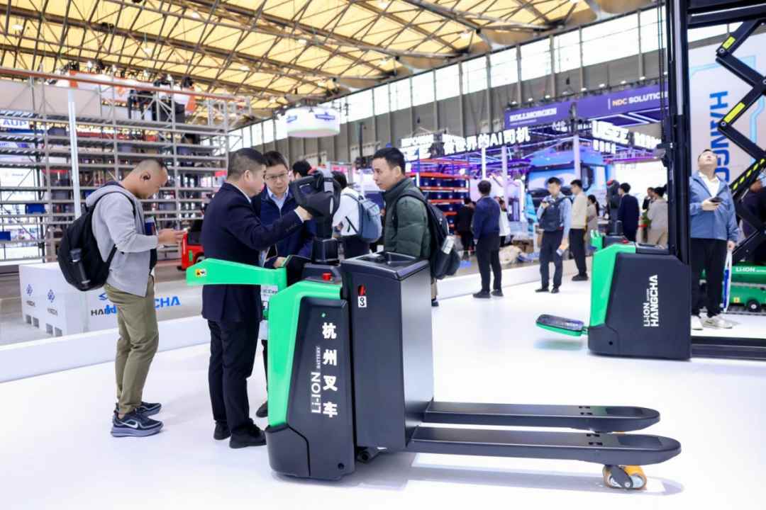 杭叉发布人形机器人，竟然要彻底颠覆传统物流搬运模式(图10)