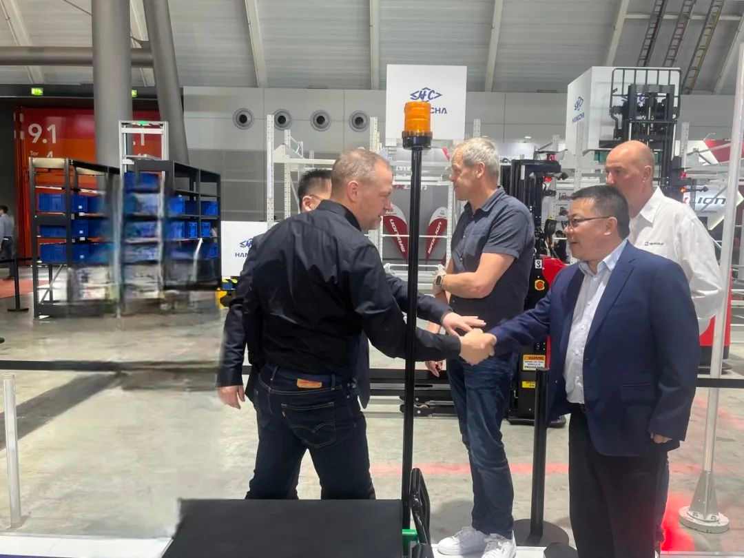 中国智造惊艳德国物流展，三款黑科技竟让全球同行坐不住了(图3)