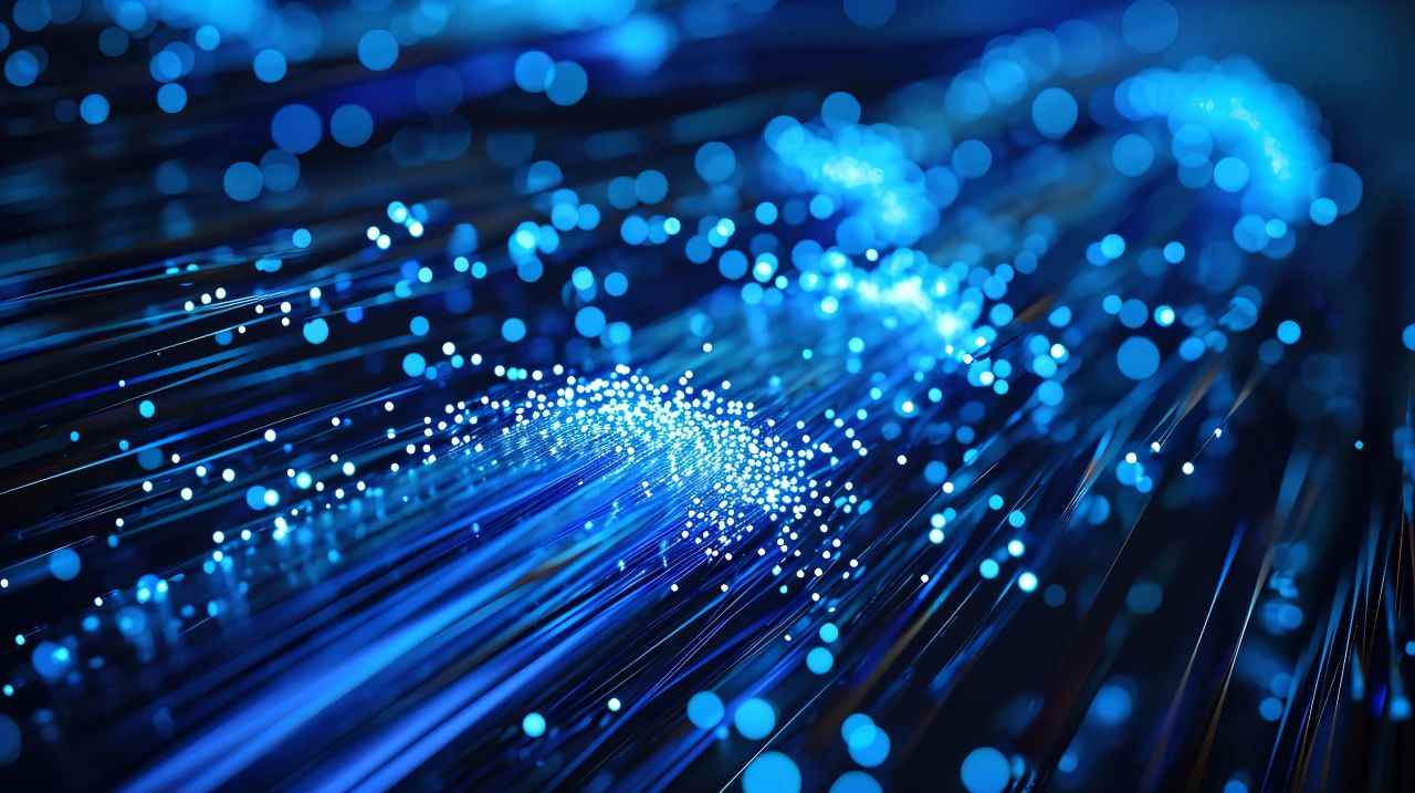 细径超抗弯光纤突破传输瓶颈，赋能海洋探测与高密度通信(图1)