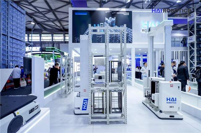 闪攀机器人系统引领仓储自动化革新，智造中心升级全球供应链(图3)