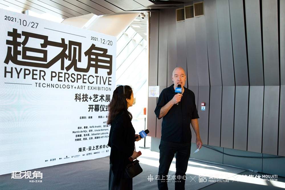 5、荷兰艺术家Marnix de Nijs开幕致辞.jpg