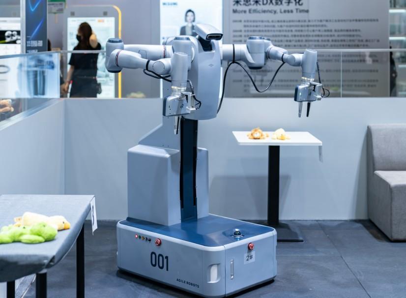 智能机器人创新产品亮相工博会，探索自动化解决方案新路径(图2)