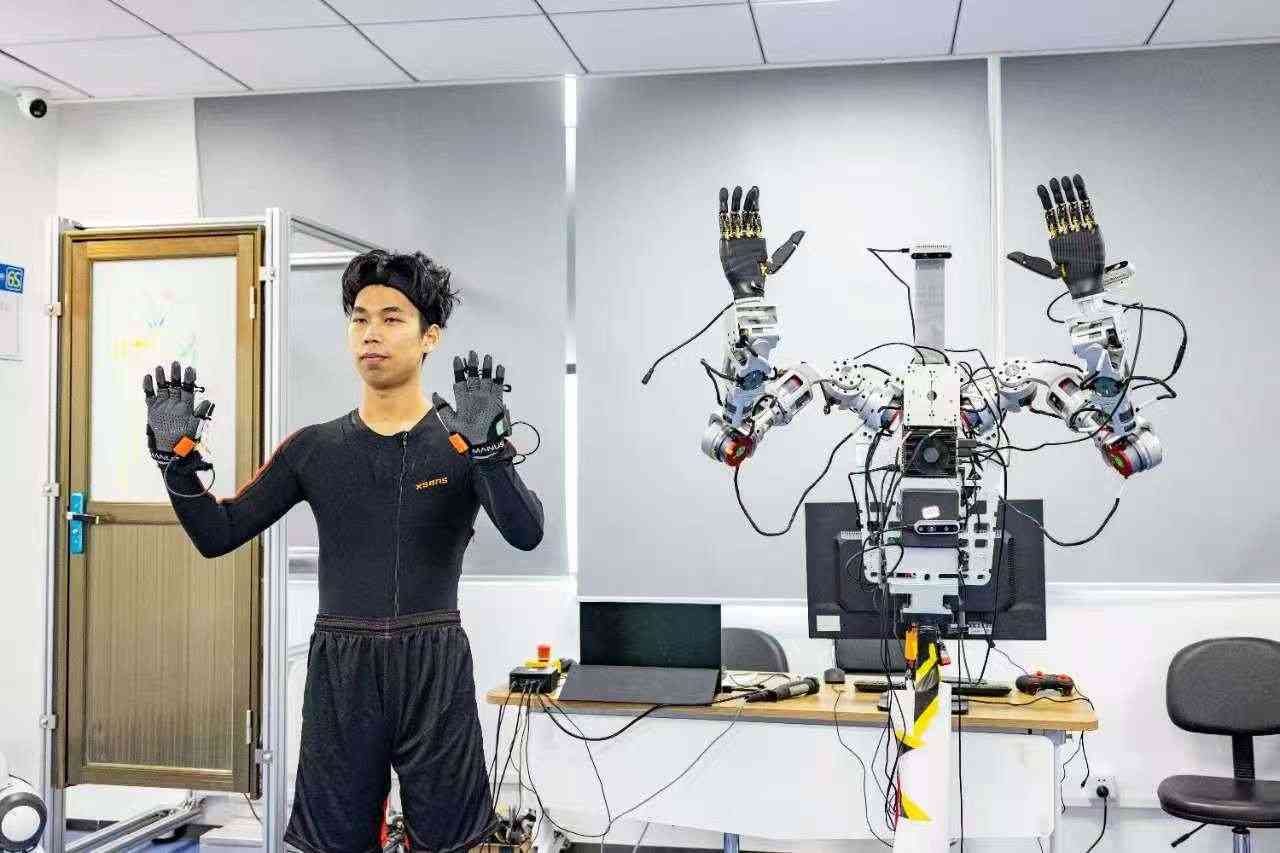 之江机器人产业服务港启航，打造百亿产值“机器人母港”新支点(图3)