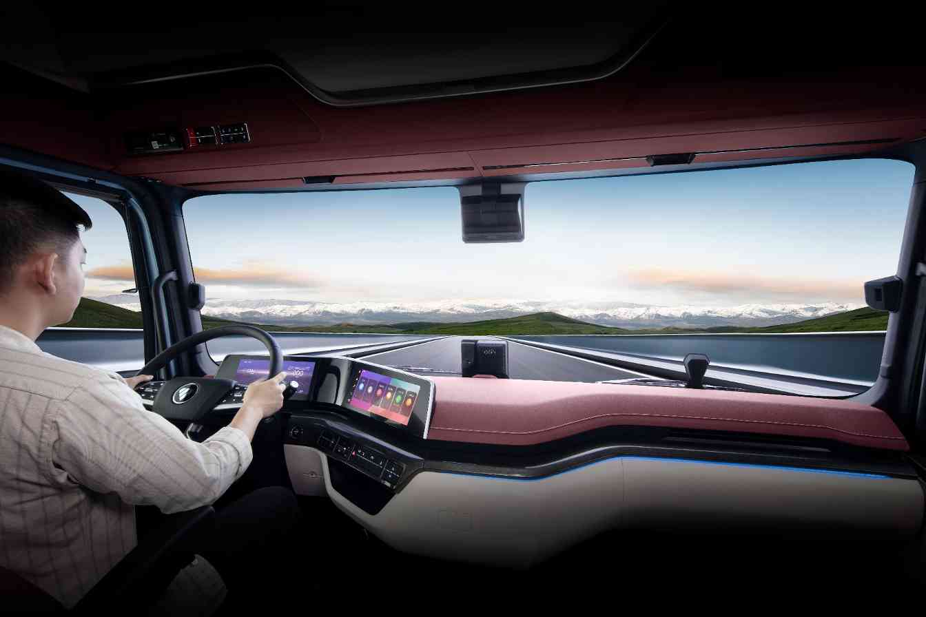 全新旗舰重卡平台发布，引领智慧物流新时代(图4)