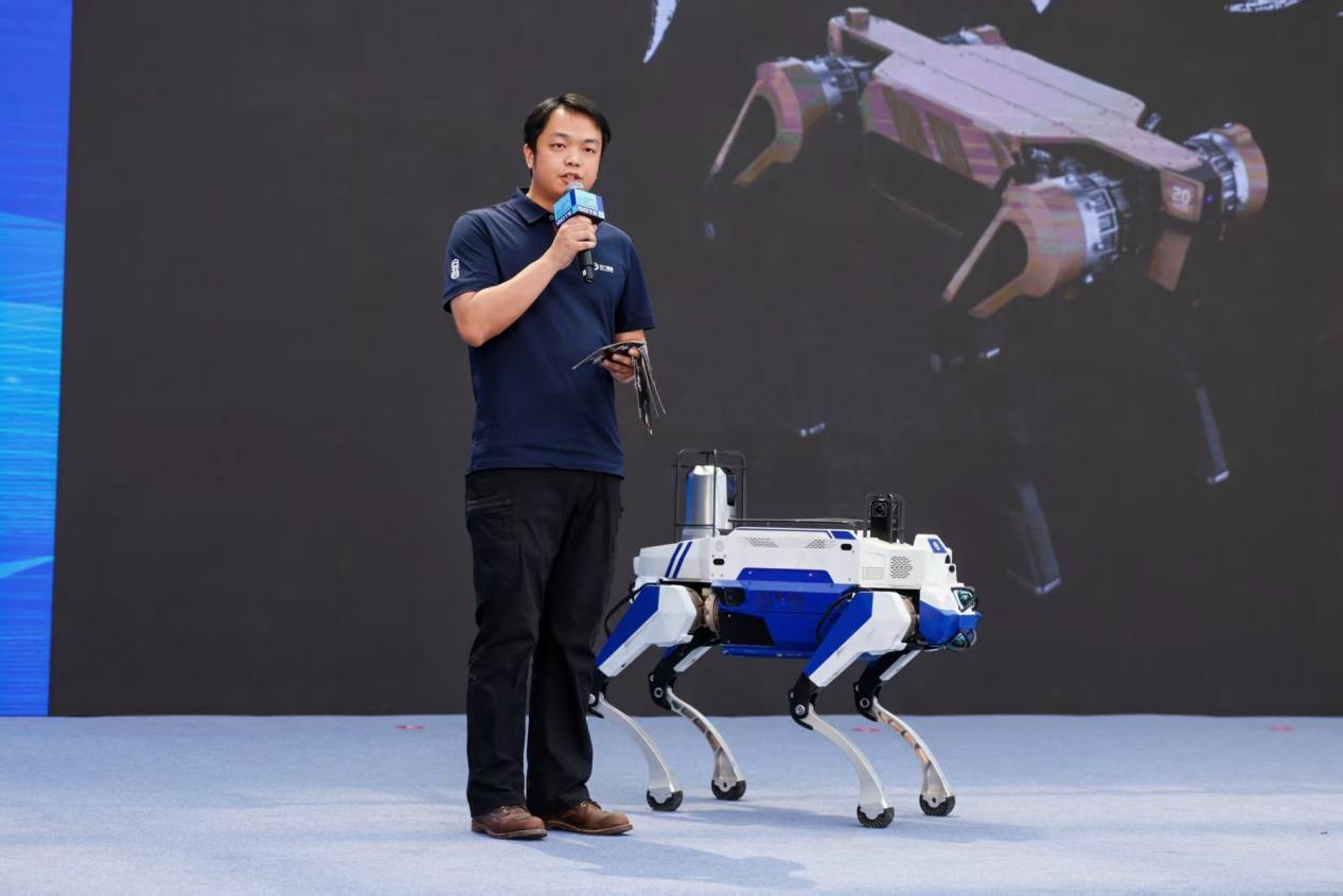 之江机器人产业服务港启航，打造百亿产值“机器人母港”新支点(图4)