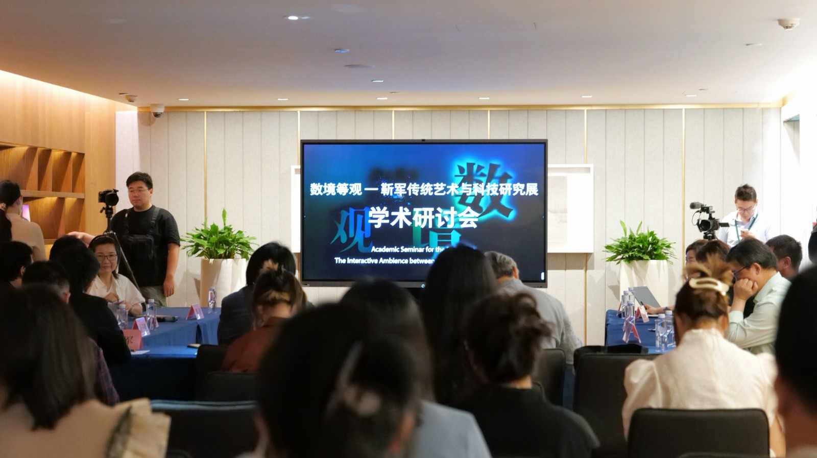 数字艺术如何激活传统绘画，探索沉浸式表达的多元路径(图1)